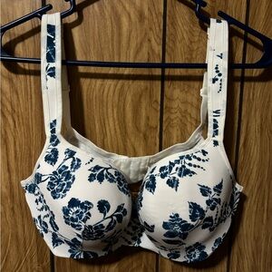 Cacique Cream and Blue Floral Bra